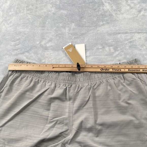 Adidas Shorts Women 2XL Heather Gray Three Stripe Woven Pacer Gym Running GT1185 - Picture 7 of 12
